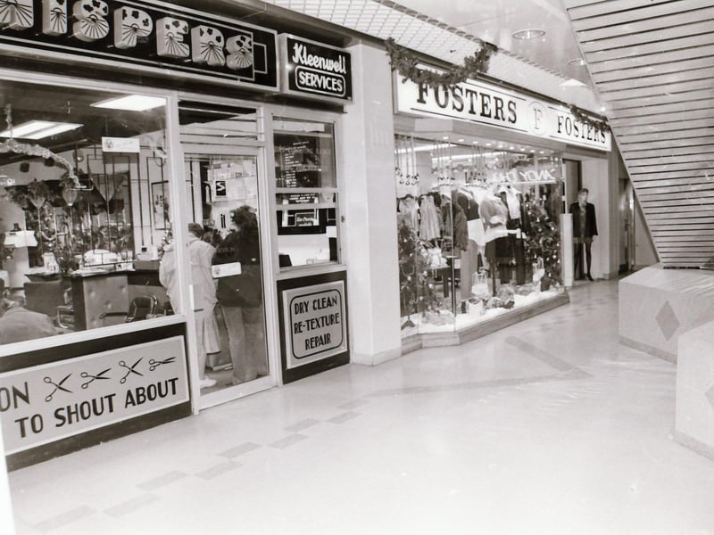 Shoppers and some of the stores at the Richmond Centre back in 1994.