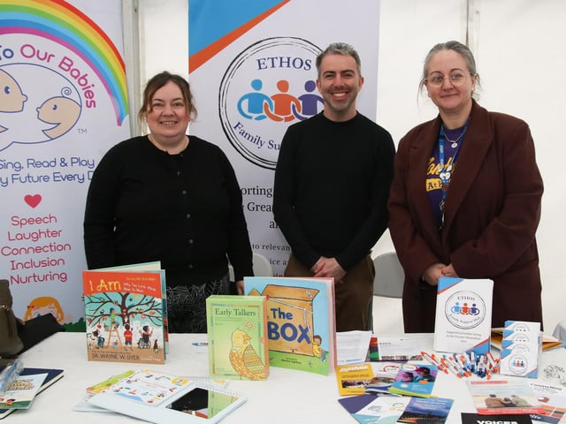 Deirdre Kelly, Talking to Our Babies, Marty Daly and Ruth Carr, Ethos Family Support Team pictured at Skeoge Community Health Fair. (Photo - Deirdre Heaney, nwpresspics)