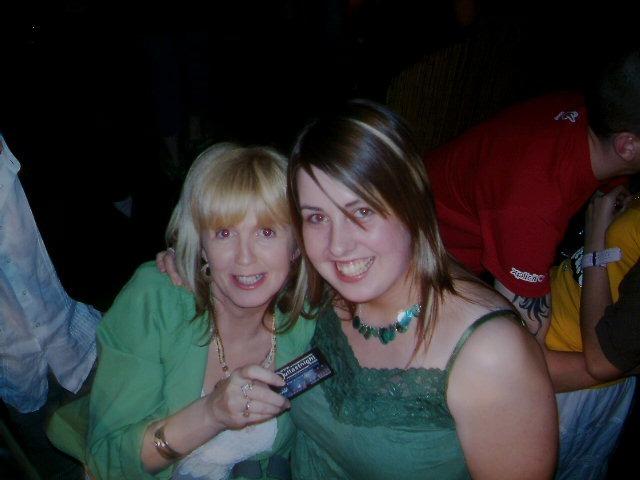 Exif-JPEG-422 : Out Last Night pictures in Derry bars in May 2005.