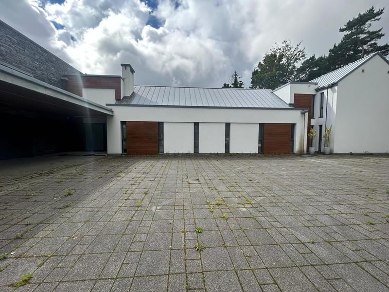Property: Sleek and modern 5 bed home for sale in Culmore area of Derry