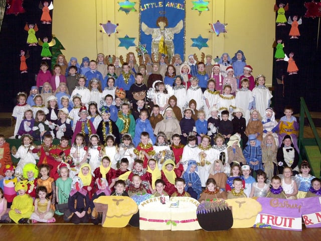 Derry nativities and Christmas shows from December 2003