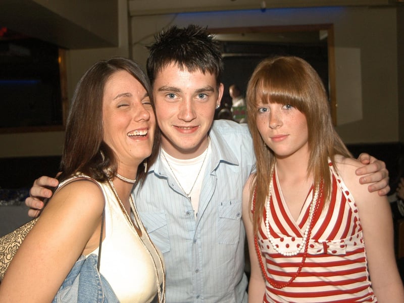 Birthday Boy Gavin with cousins Claire and Melisa enjoying the party in the Dungloe. 0104/dd : .
