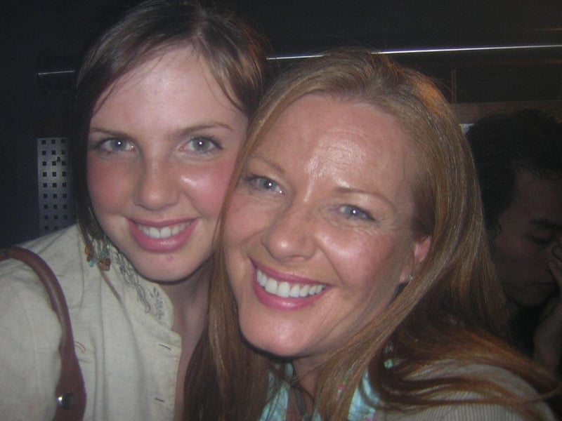 A night out in Derry bars in October 2005