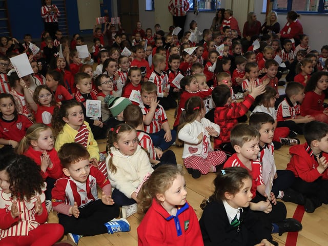 Derry City FC players players Michael Duffy, Brian Maher and Conal McDermott pre-Cup final visit St. Patrick’s PS, Pennyburn,  (Photo - Tom Heaney, nwpresspics)