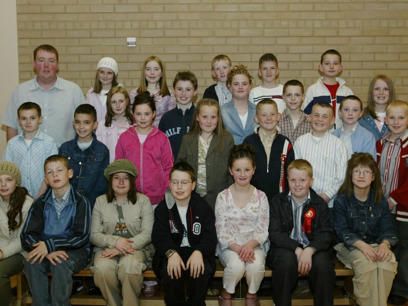 pupils from St. John's PS, Bligh's Lane, who received the sacrement of Confirmation pictured with their class teacher Mr. Tunney.  (0905JB46)