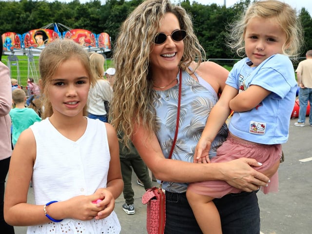 Megan, Yasmin and Evie at the Féile Family Festival held in the Gasyard Centre. (Photo - Tom Heaney, nwpresspics) : .