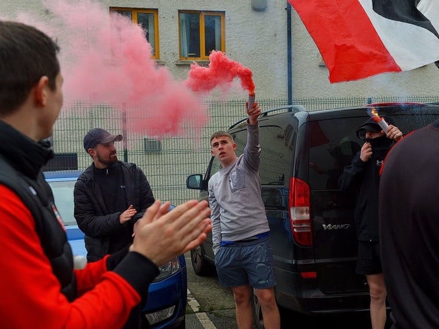 Fans gather at Brandywell Stadium on Saturday morning to give wish Derry City players and coaches good luck as they depart for Dublin ahead of tomorrow’s FAI Cup Final against Shelbourne. George Sweeney.  DER2244GS – 53