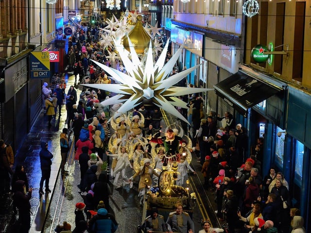 The colourful Derry Christmas procession passes through the city centre on Sunday evening last. Photo: George Sweeney. DER2248GS - 06