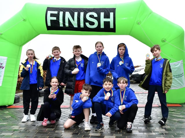 Nailor's Row came alive as children from four local primary schools took part in the second annual Anthony Hegarty 1km Dash.