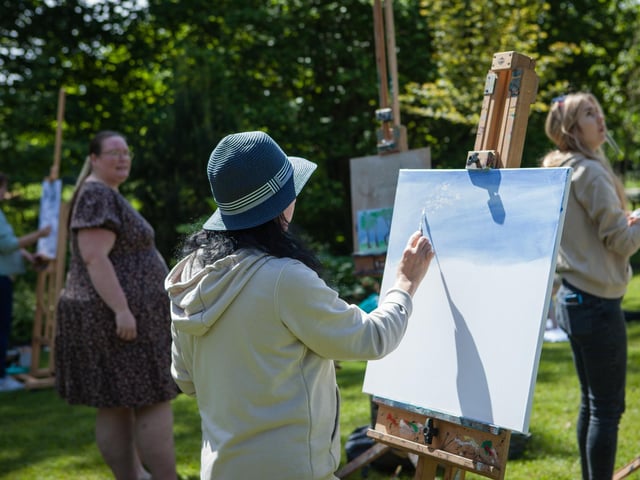 Painting in Swan Park.