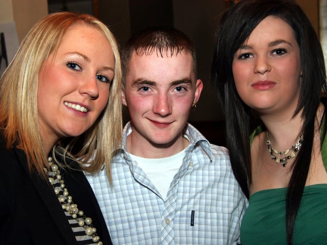Paddy enjoys his 18th birthday with Bronagh and Niamh at Jackie Mullans 0006JML : Parties and nights out in March 2006