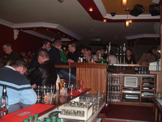 Briney's Bar Clonmany in December 2004.