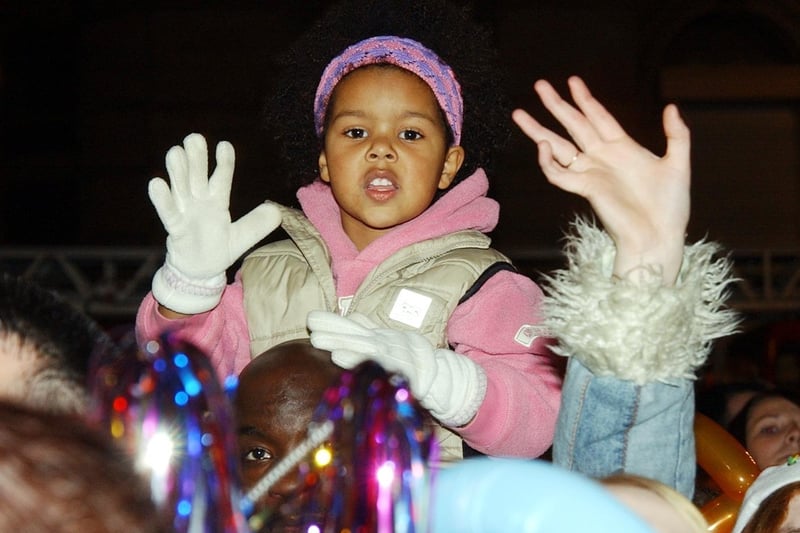 Derry's Christmas light switch-on in November 2003