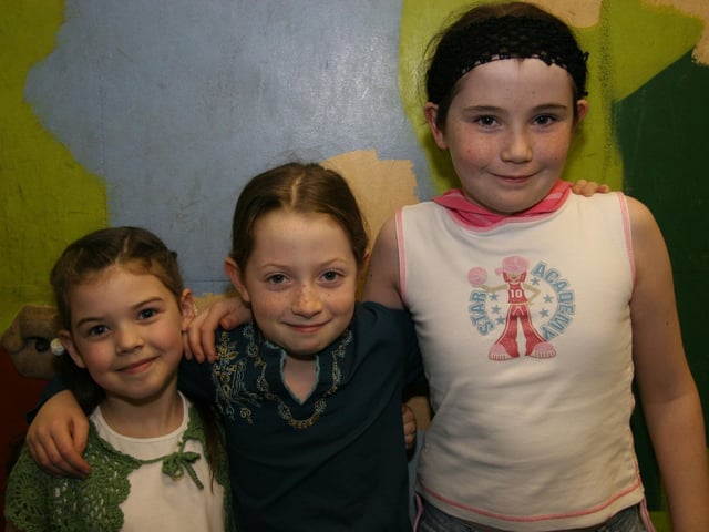 Aimee smiles for the camera with best friends Hannah and Shannon 0004JML : Parties and celebrations April 2006: Aimee O'Donnell.