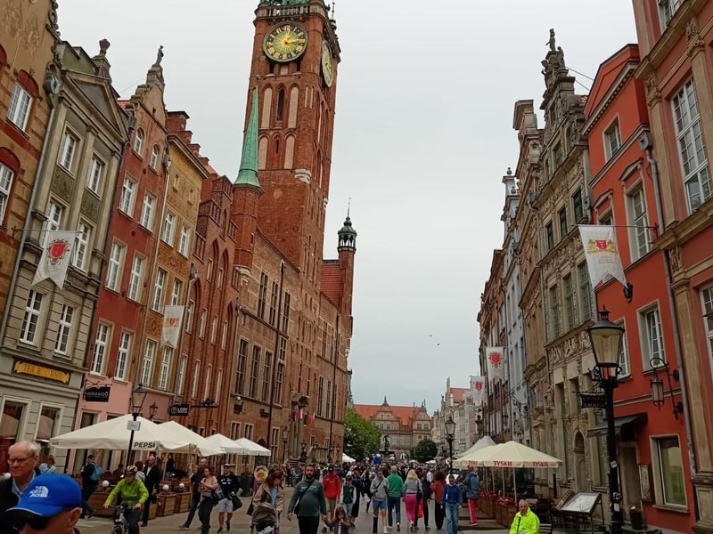 Ulica Dluga (Long Lane) in Gdánsk.