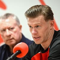 Derry City chairman says club has 'very different view' to James McClean on contract dispute