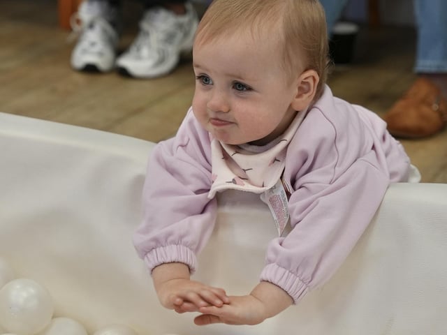 The Waterside Baby Hub Funday, organised by Foyle Network Foundation, was held this week in Irish Street Community Centre and brought local families together for a great morning of soft play, food and fun.