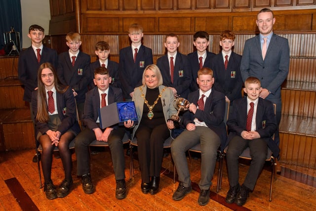The Mayor Councillor Sandra Duffy welcomed pupils from Lisneal College to the Guildhall as she recognised the hugely successful cricket teams who claimed four trophies last season including the,  U13 Slemish Cup winning team and coach Craig Peters. Picture Martin McKeown. 26.01.23:.