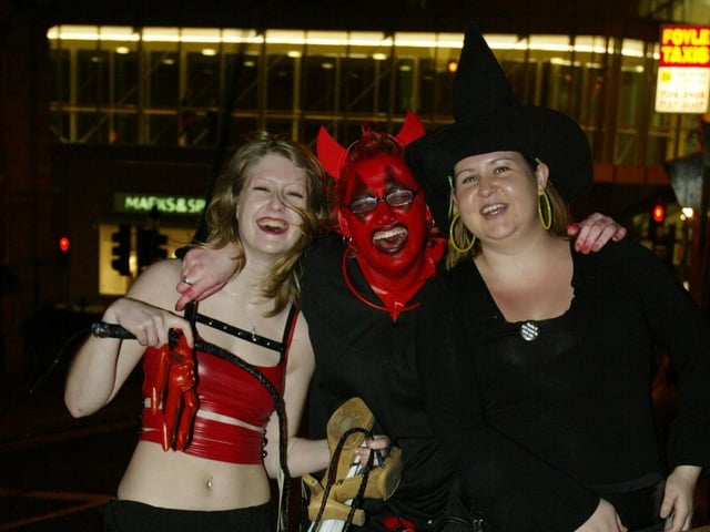 Lana Herron, Melissa Long and Gemma Logue.  (0311JB26):20 YEARS ON: Halloween celebrations in Derry in 2003