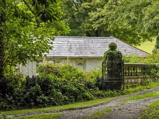 Brookhill House, 33 Ardlough Road is for sale at £650,000. The detached country residence was built around 1795 and comes with 35 acres of land. The house boasts seven bathrooms, three reception rooms and three bathrooms.:Brookhill House on the Ardlough Road.