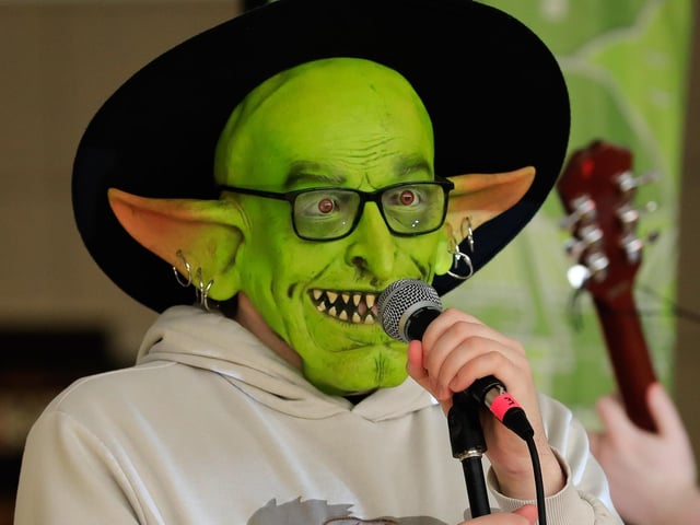 Lead singer with the Renegade Zoo on stage at the FestivALL Showcase event held in Foyle Arena. (Photo - Tom Heaney, nwpresspics)