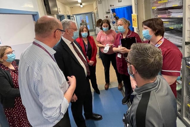 The Health Minister joined the Western Health and Social Care Trust Chief Executive Neil Guckian and Director of Unscheduled Care, Medicine, Cancer and Clinical Service, Geraldine McKay as they visited the Altnagelvin Emergency Department on Tuesday.