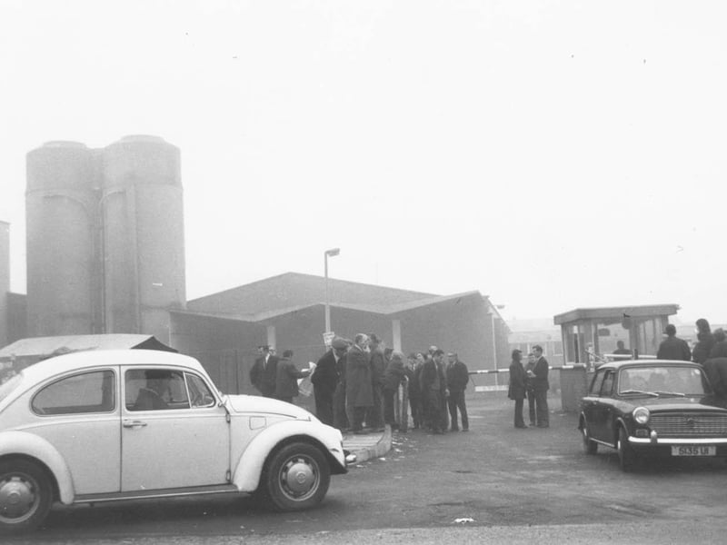 Pictures of Derry during the troubles from the Derry Journal Archive