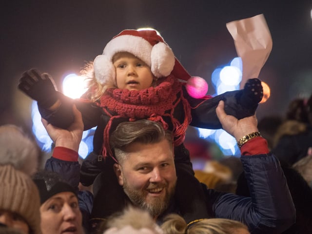 Santa fans enjoy the Christmas lights switch on in Derry. Picture Martin McKeown. Inpresspics.com. 22.11.18
