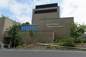 The North West Cancer Centre at Altnagelvin Hospital. DER2126GS - 131