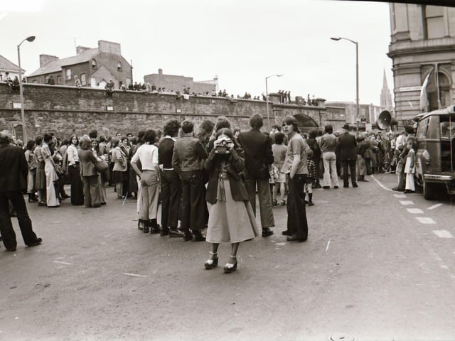 Pictured are people taking part in anti-internment demonstrations across Derry in August 1975 on the anniversary of the introduction of internment without trial in the north of Ireland four years earlier on August 9, 1971. Photos: Derry Journal.