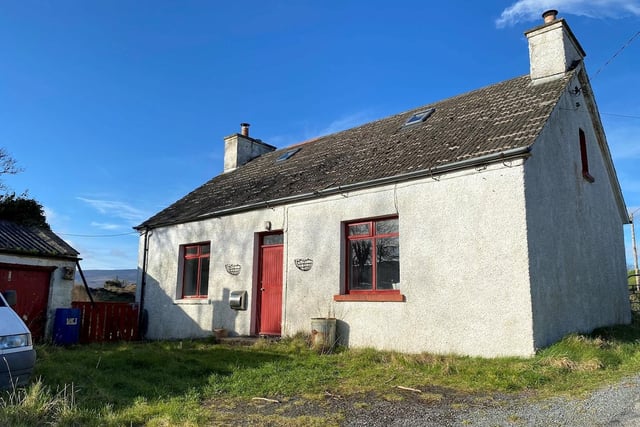 This cottage in an idyllic corner of the Donegal Gaeltacht popular with Derry holiday makers is to go under the hammer at auction next month.