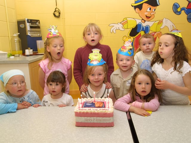 Caitlin McGowan, Niamh Carlin, Katie Ansell, Zoe McConnellogue, Dearbhaile Duff, Jack McConnellogue, Seanan McDermott, Ruairi Nash and Aine O'Neill enjoying the party