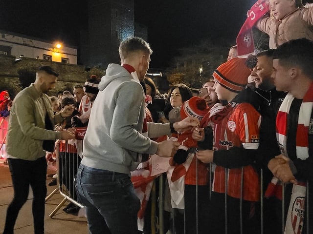 Derry City players' huge welcome home to the Guildhall Square after their FAI Cup Final win.
