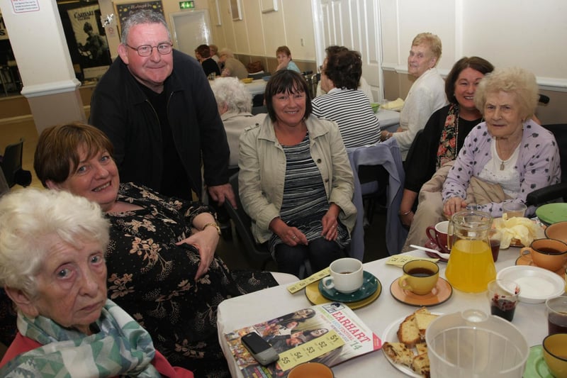 Councillor Tony Hassan and Minty Thompson pictured at Wednesday's Tea Dance with Noeleen Hannaway, Lily O'Donnell, Marion McClintock and Kathleen McLaughlin. DER2914MC074