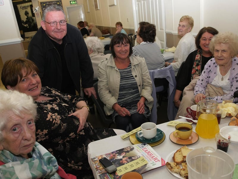 Councillor Tony Hassan and Minty Thompson pictured at Wednesday's Tea Dance with Noeleen Hannaway, Lily O'Donnell, Marion McClintock and Kathleen McLaughlin. DER2914MC074