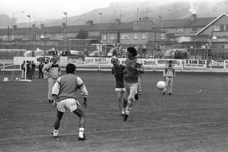 Sven-Göran Eriksson puts his Benfica players through their paces.