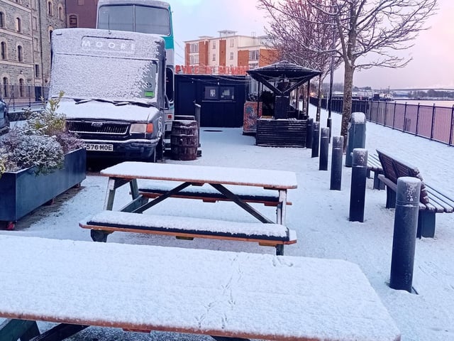 With the cold weather continuing Derry woke to a blanket of white on Thursday morning and the riverfront took on the aspect of a winter wonderland.