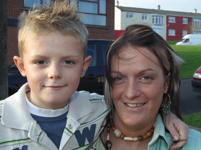 Birthday Boy Dean McAdams with mum Orla enjoying the party 9592dd : .