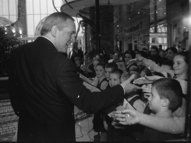Taoiseach Bertie Ahern meets pupils from St. John's Primary School.