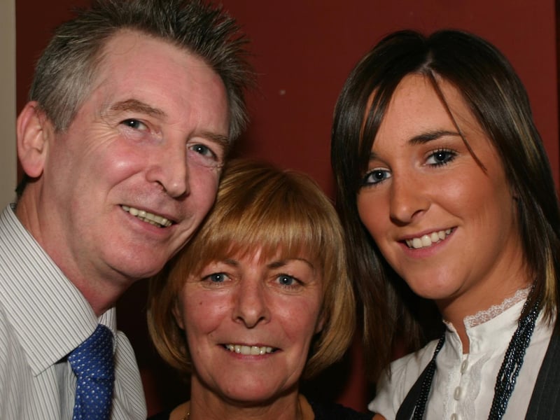 Therese Lynch with husband Gerry and daughter Jennifer 898/dd