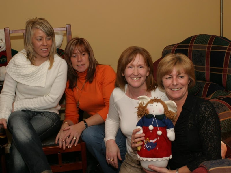 Pictures of Derry parties and celebrations in December 2003