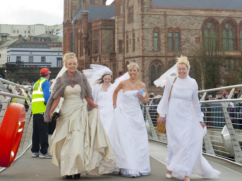 Brides.