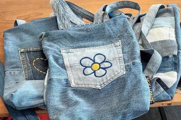 Rejeanerate tote bags
