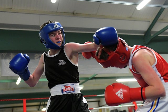 Dillon Dunn, Springtown, on the left, boxing Oakleaf’s Sean Magee. Photo: George Sweeney
