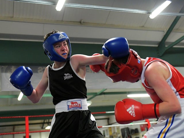 Dillon Dunn, Springtown, on the left, boxing Oakleaf’s Sean Magee. Photo: George Sweeney
