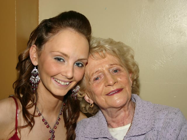 Charlene McCrossan pictured with Granny Helen on her 18th Birthday in Badgers. 2493/dd : Parties and nights out in Derry and Donegal in February 2006.