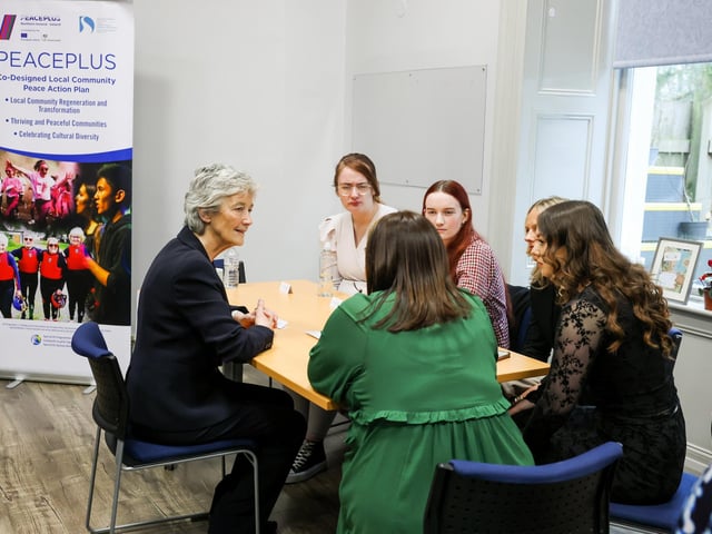 On the final day of her visit to Belfast and Derry, President Catherine Connolly visited Youth Action Northern Ireland, Peace and Reconciliation Centre, at St. Columb’s Park House where she met Programme Manager Dominic Bonner and CEO Dr Martin McMullan.