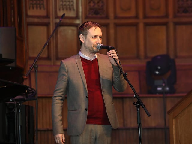 Neil Hannon of The Divine Comedy dedicated 'Sunrise' to the late Mo Mowlam