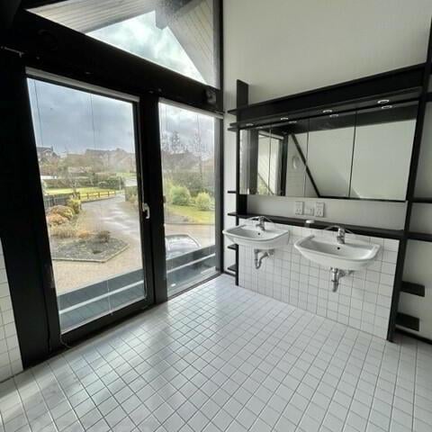 Unique 5 bed property for sale in Derry at 97 Westlake, Enagh.