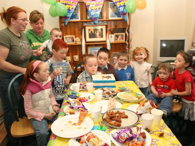 Derry parties and celebrations on March 2005.
